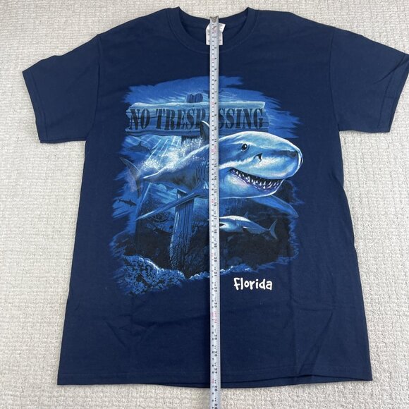 Vintage Sharks Ocean Oversize Print Graphic Blue T-Shirt Mens M VTG - Picture 10 of 16